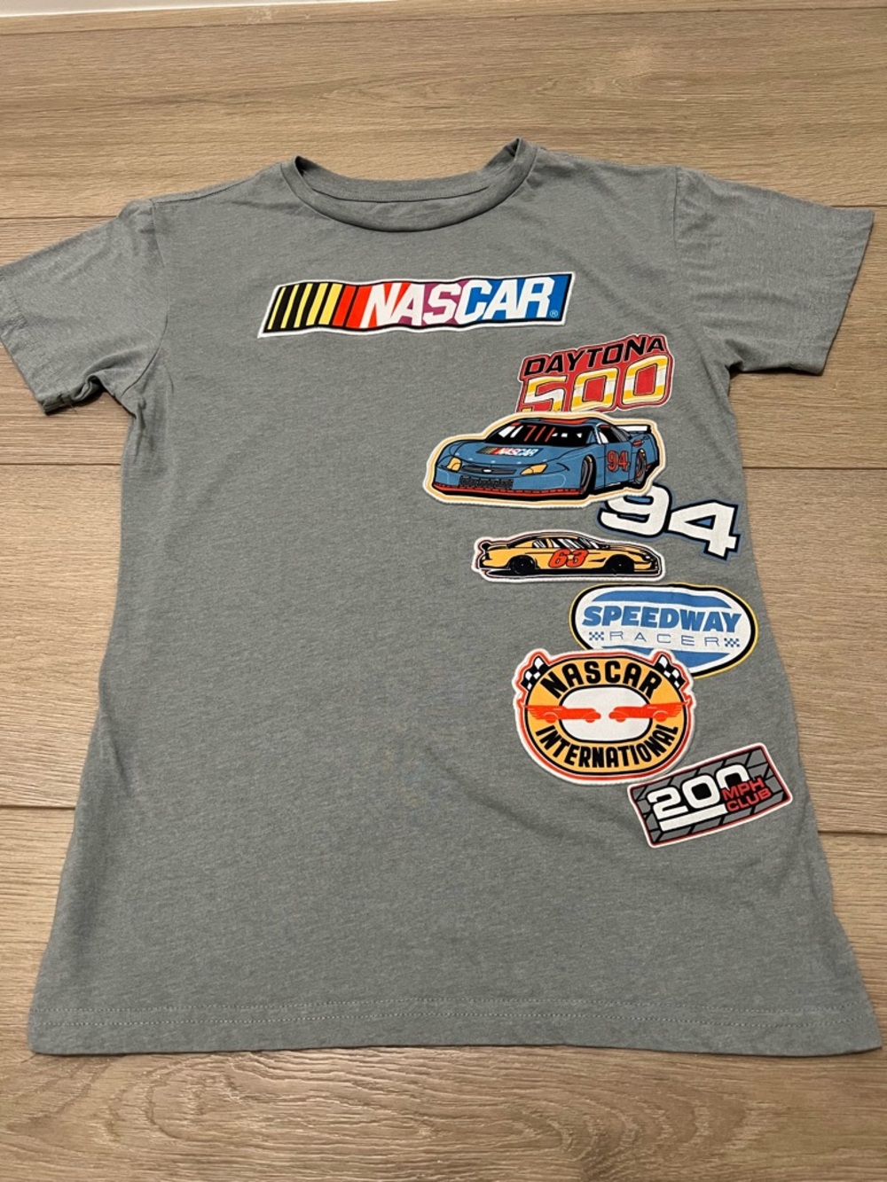 Daytona 500 Shirt with Real Sewn On Patches Size Small Pre-owned Good Condition